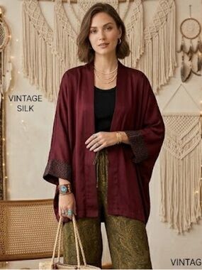 Yasuko Vintage Silk Batwing Kimono Jacket One Size Burgundy Wearable Art 80s